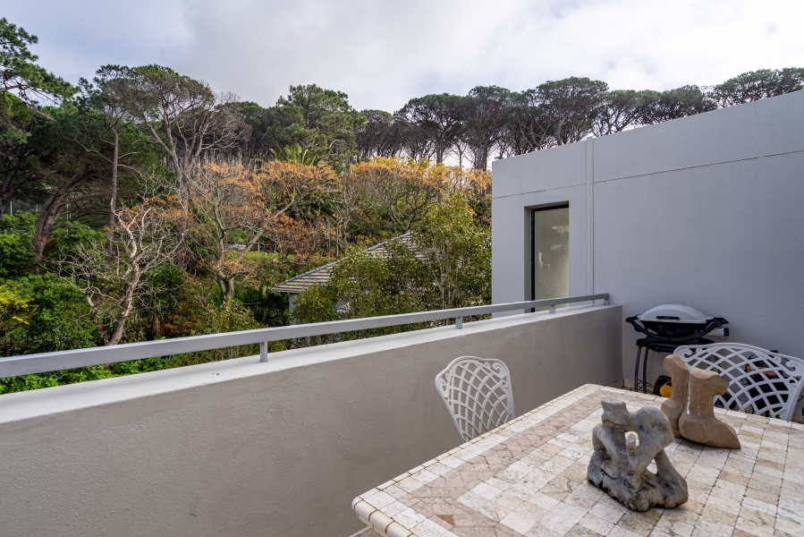 3 Bedroom Property for Sale in Oranjezicht Western Cape